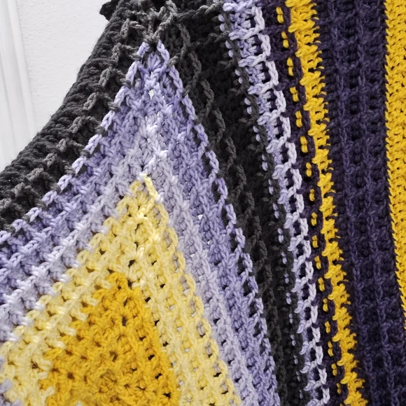 Artisanal Elegance: Handcrafted Crocheted Cardigan by Sela the Yarnweaver - Picture 4 of 5